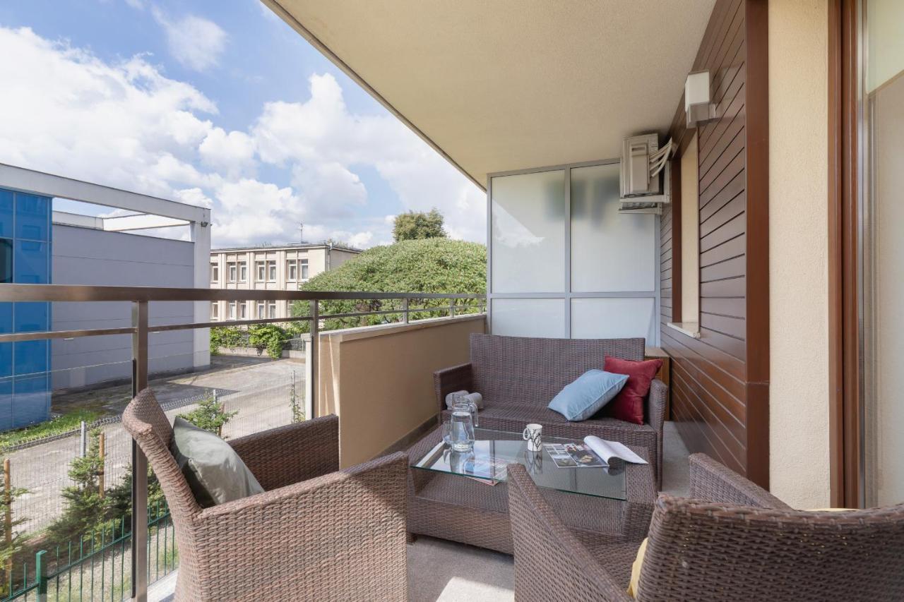 Krakow Blonia Apartment With Balcony By Noclegi Renters Экстерьер фото