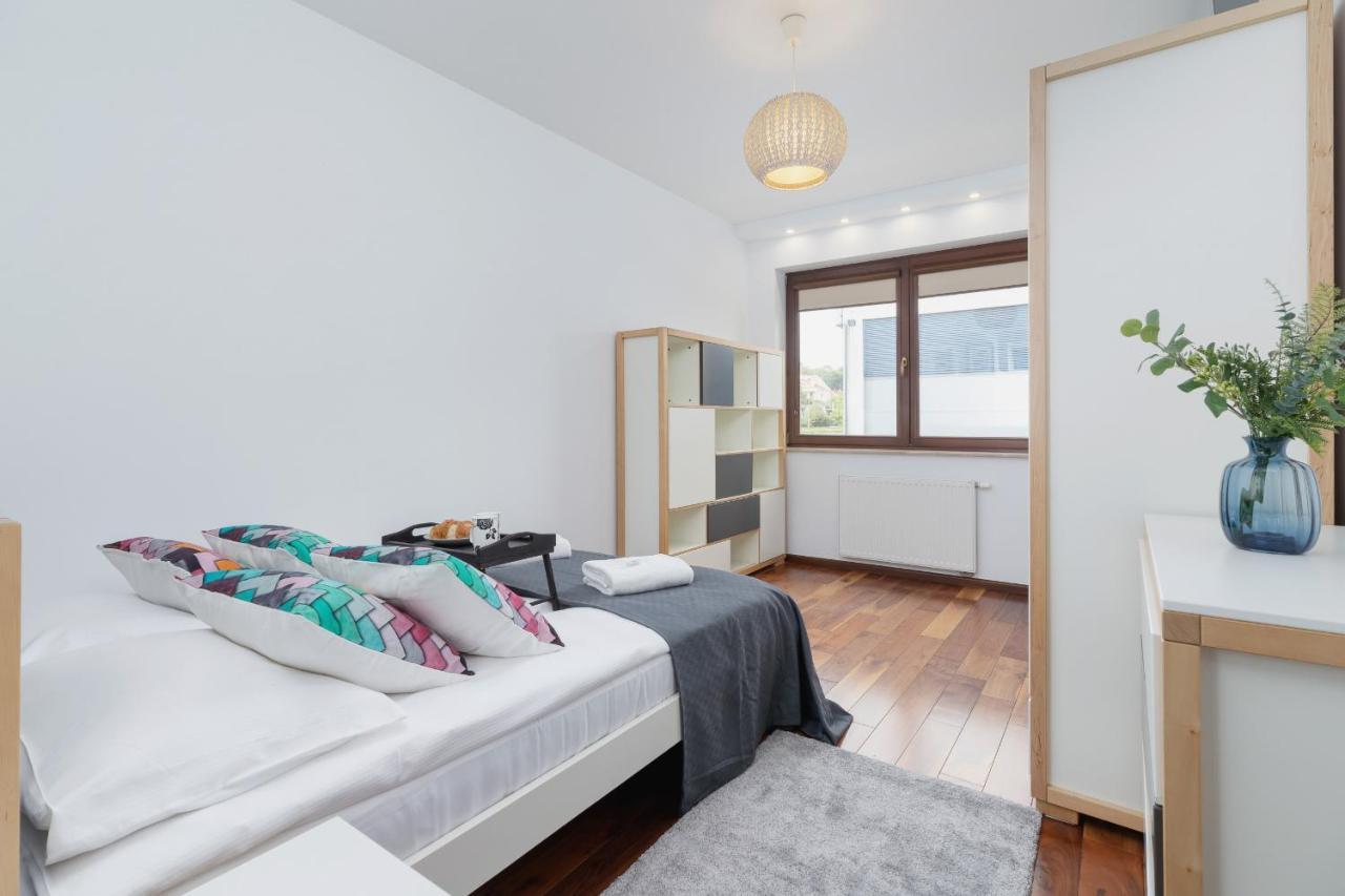 Krakow Blonia Apartment With Balcony By Noclegi Renters Экстерьер фото
